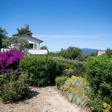 E Valle Incantata - Goelba Tatil Evi