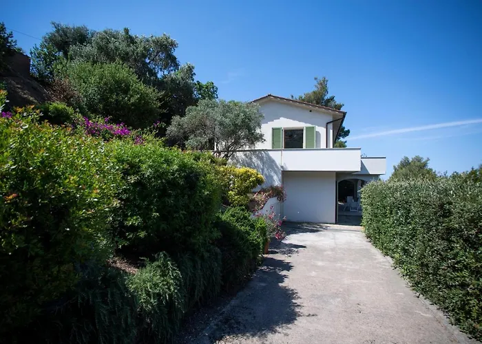 Holiday home E Valle Incantata - Goelba *